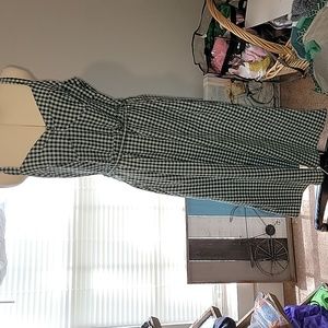 SIZE LARGE SUN DRESS GREEN AND WHITE CHECKS NEW WITHOUT TAGS
